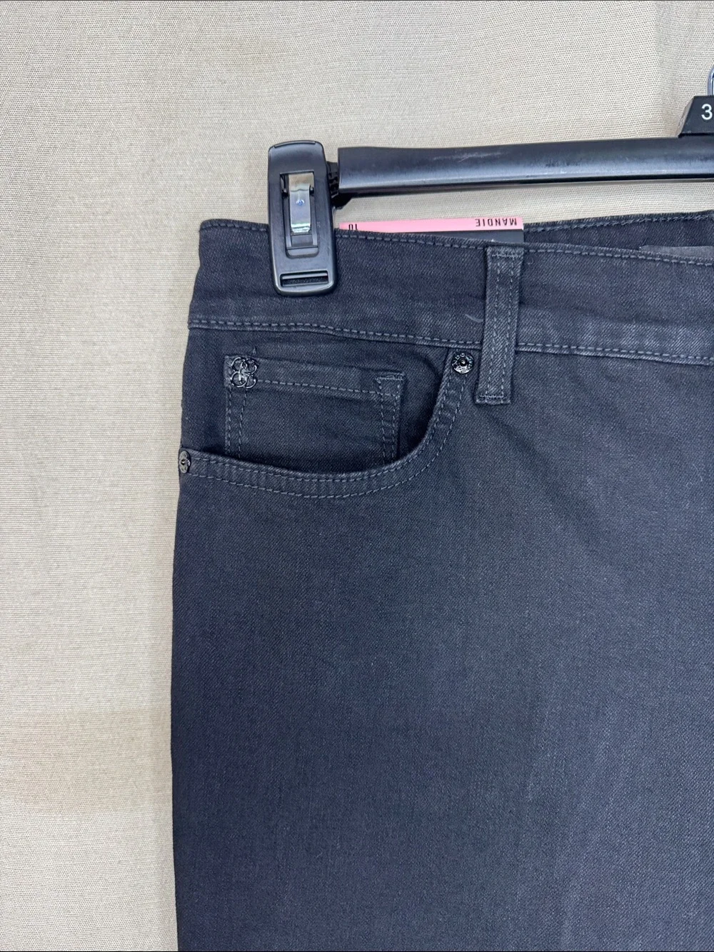Bandolino Jeans Black Maddie Straight Leg in Size 10 ‎ NWT